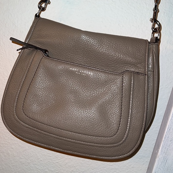 MARC JACOBS EMPIRE CITY CROSS BODY - FREE SHIPPING - Picture 2 of 9